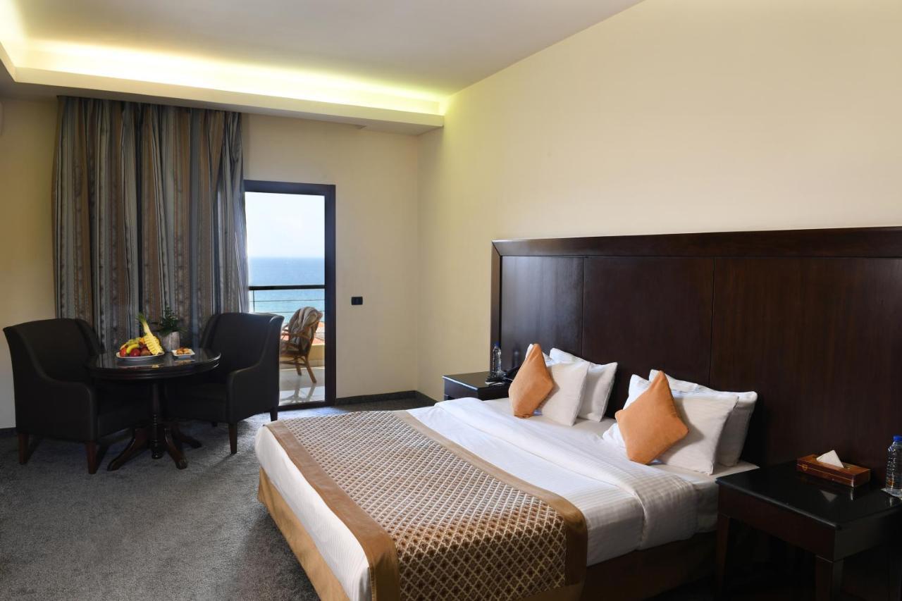 Reston Hotel Jounieh Dış mekan fotoğraf
