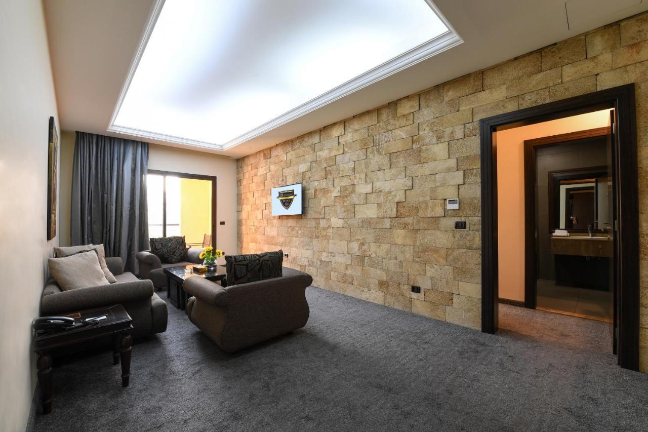 Reston Hotel Jounieh Dış mekan fotoğraf